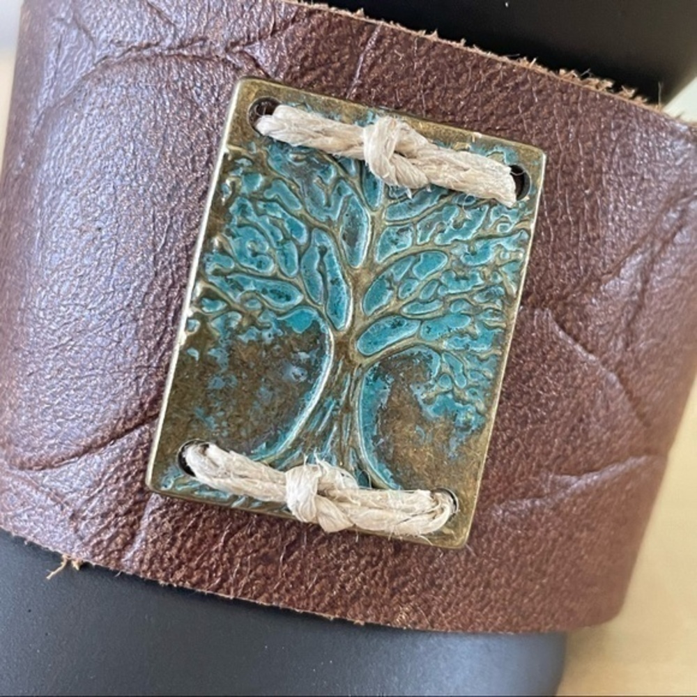 $49 SALE Handmade Metal Tree of Life Alligator Leather Bracelet 7.25” Men Women - Picture 2 of 6
